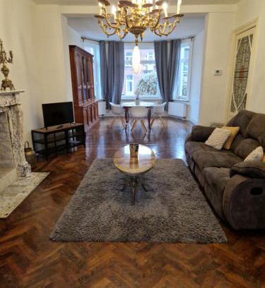 Frameries House | Elegant Gîte in a Historic Bourgeois Home