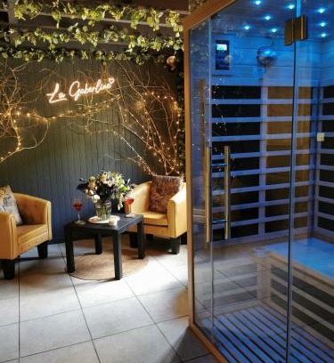 Ablon House | Discover Gîte de Charme: Oceanfront Retreat near Honfleur