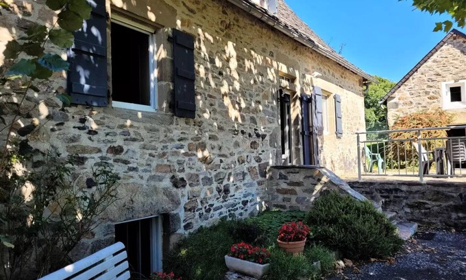 Albussac Villa | Gîte de France in Albussac: Family Stay with Spa & Breakfast