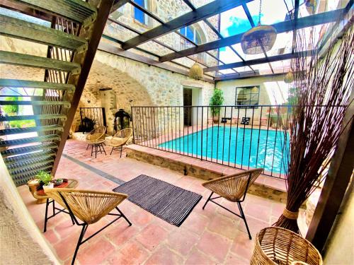 Vallon-Pont-d'Arc House | Relaxing Group Getaway with Heated Indoor Pool & Ocean View