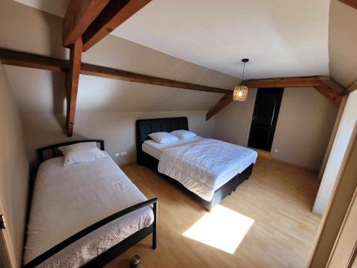 Mons House | Gîte de L'obourg-joie