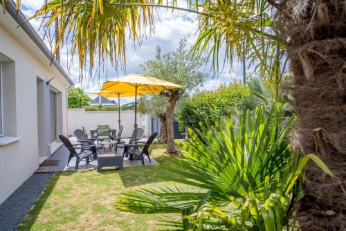 Cantenay-Epinard House | Gîte de l'Olivier: Child-Friendly Retreat with 9/10 Rating