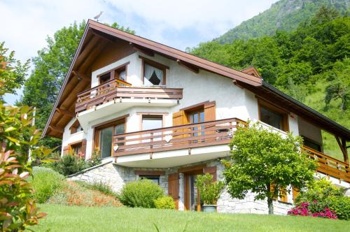 Mercury Bed & Breakfast | Discover Gîte de La Belle Étoile: Rated 9.3/10 with Dining