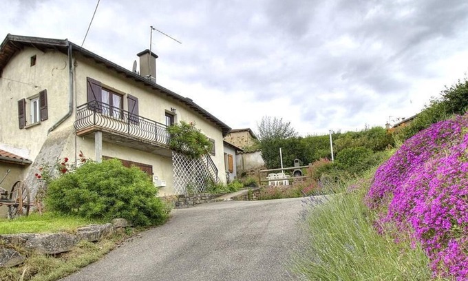 Bessenay House | Cozy Gîte de la Faneuse with Spa & Family Amenities