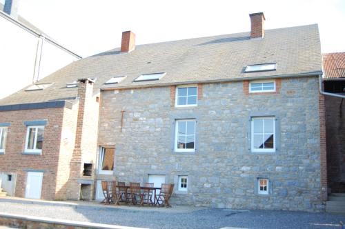 Beauraing House | Gîte de la Fontaine - Pet Friendly with Oceanfront Views
