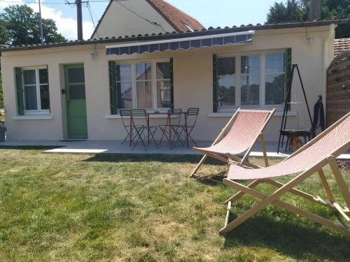 Valencay House | Family-Friendly Gîte de La Promenade near Beauval Zoo