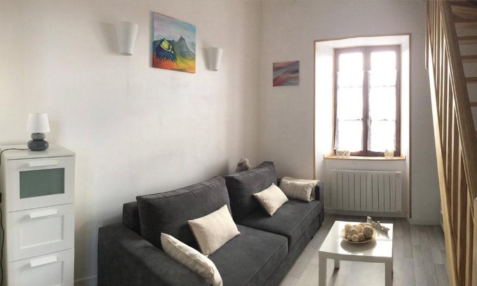 Sainte-Catherine House | Cozy Gîte de la Sagne: Family-Friendly with Breakfast
