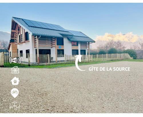 Villard-d'Hery House | Unforgettable Stay at Gîte de la Source - 10/10 Rated