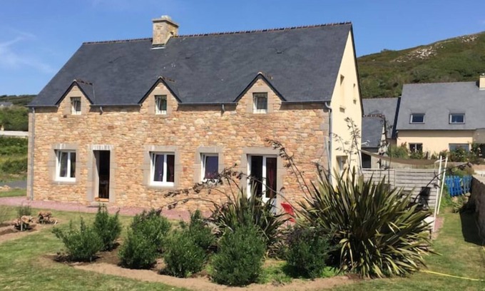 Les Pieux House | Pet-Friendly Gîte de mer à Sciotot – Guest Rated 10/10
