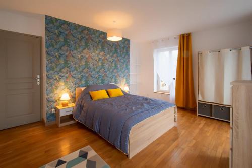 Pouilly-sur-Loire House | Cozy Gîte des Chaumiennes with Oceanfront Views