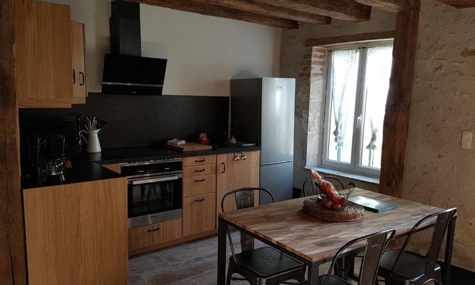 Lailly-en-Val Apartment | Gîte des colverts: Family-Friendly Retreat Near Chambord