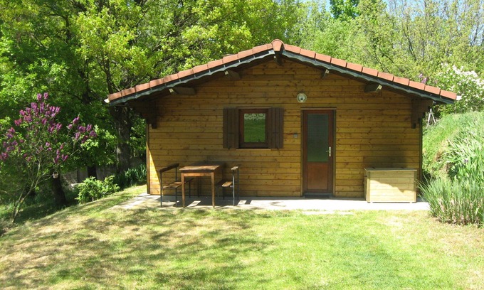 Quintenas Ski Chalet | Gîte des Hirondelles: Pet-Friendly Stay with Pool & High Rating