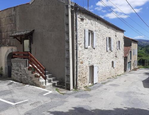 Mazamet House | Cozy Gîte des Monts de L'Autan: Pet-Friendly Retreat