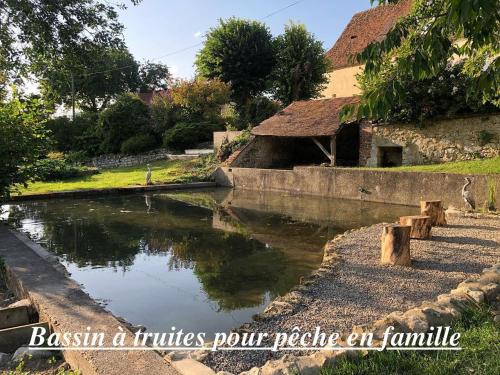 Ceton House | Discover Gîte du banc de scie: Pet-Friendly Retreat