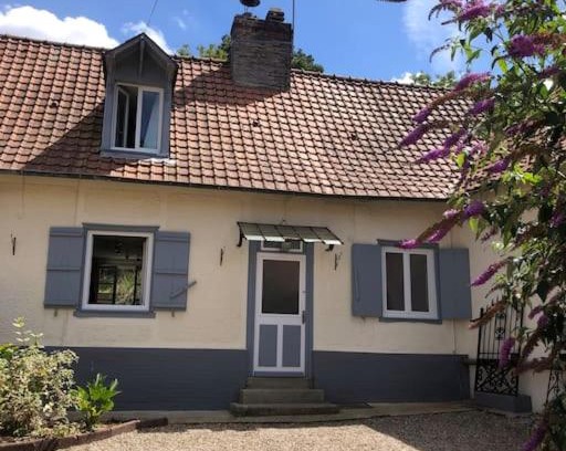 Nibas House | Relax at Gîte du Bien-être: Family-Friendly Retreat