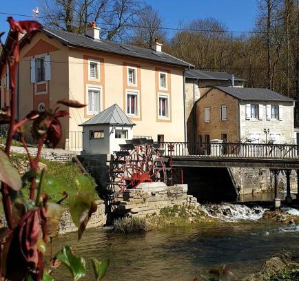 Boncourt-sur-Meuse Apartment | Oceanfront Gîte du Domaine de la Forge - Guest Rated 9.7