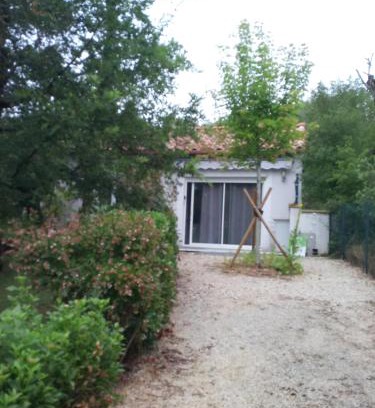 Arcambal House | Cozy Gîte du Pech: Guest Rated 9.7 & Child-Friendly Stays