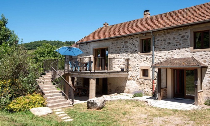Marmagne House | Discover Gîte du Pont d'Ajoux: Family & Pet-Friendly Retreat