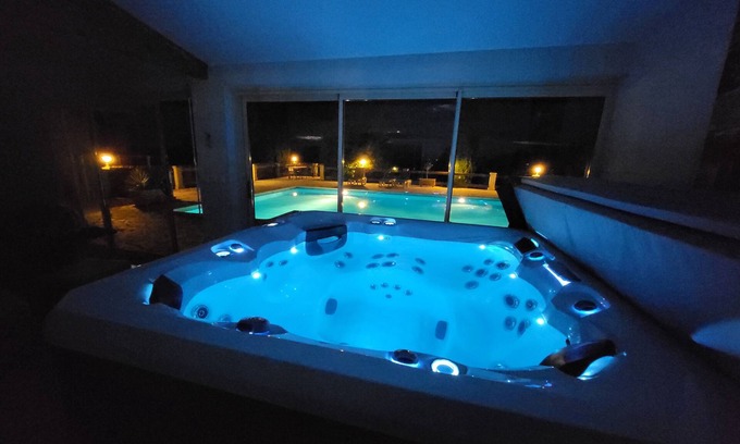 Jonquieres Villa | Gîte du Rocher: A Family Retreat in Beautiful Pays Cathare