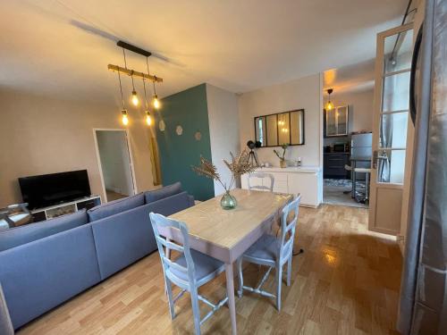 Saint-Bris-le-Vineux Apartment | Pet-Friendly Gîte du Vignoble Near Chablis with High Ratings