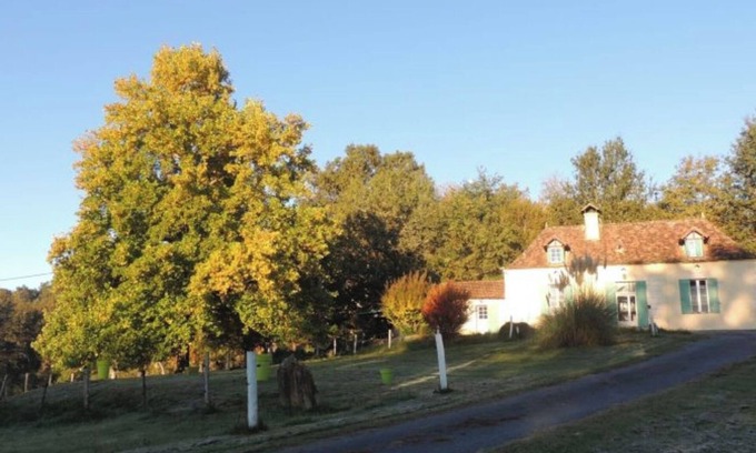 Maurens Cottage | Cozy Nature Retreat: Enjoy Spa and Breakfast Near Bergerac