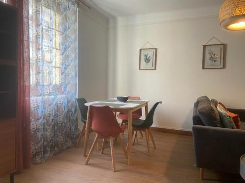 Bourg-Saint-Andeol Apartment | Welcoming Gîte with Bike Storage & Parking Near Attractions