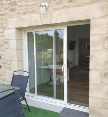 Saint-Christol-Les-Ales Apartment | Exceptional Gîte avec piscine et vue océan en Cévennes