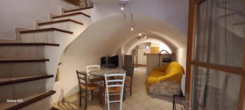Ispagnac House | Inviting Gîte Ispagnac: Pet-Friendly Retreat with High Ratings