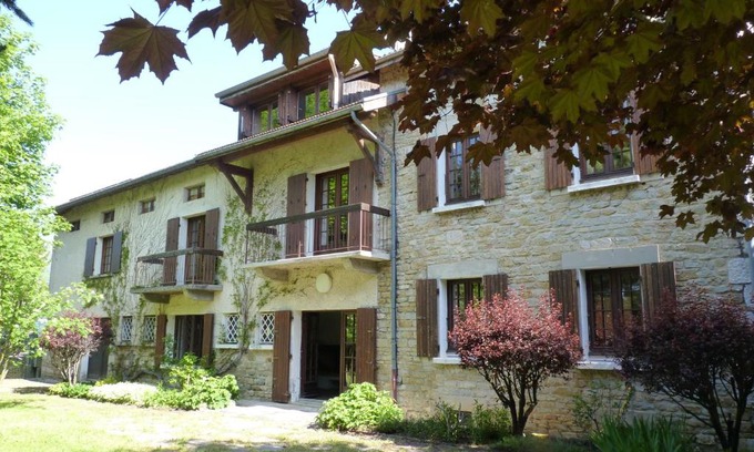 La Chapelle-en-Vercors House | Cozy GÎTE La CHAPELAINE: Wheelchair Accessible Retreat