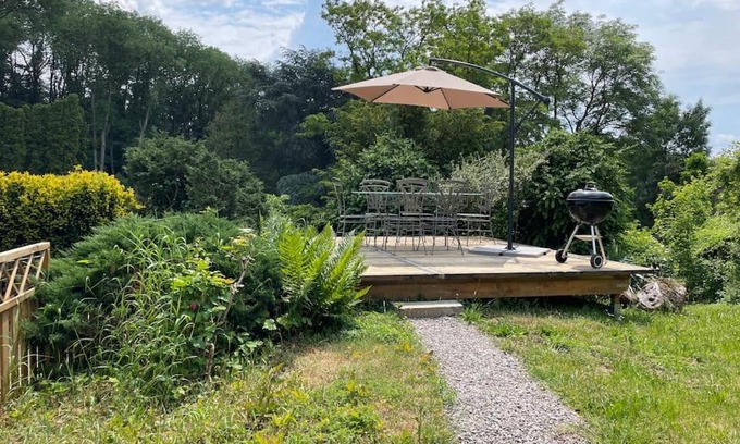 Vogenee Apartment | Family-Friendly Gîte La Forestière with 9.3/10 Guest Rating
