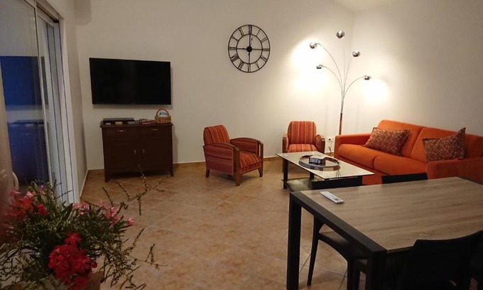 Bessan Apartment | Guest Rated 10/10 - Gîte La Grange Haute with Kitchen Access