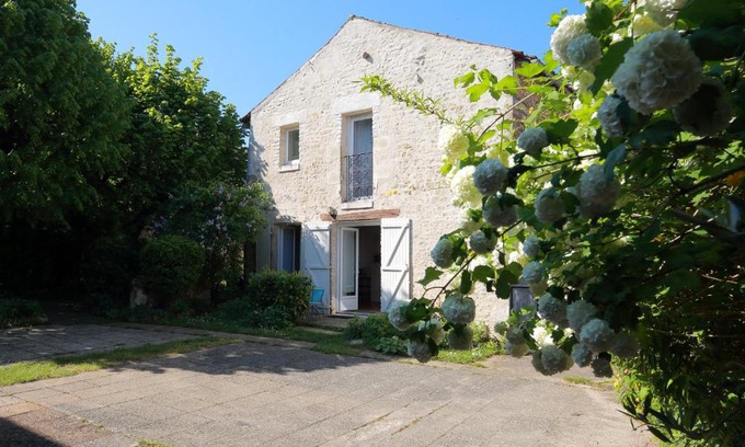Latille Apartment | Cozy Gîte La Loge des Fées - Pet and Child Friendly Retreat