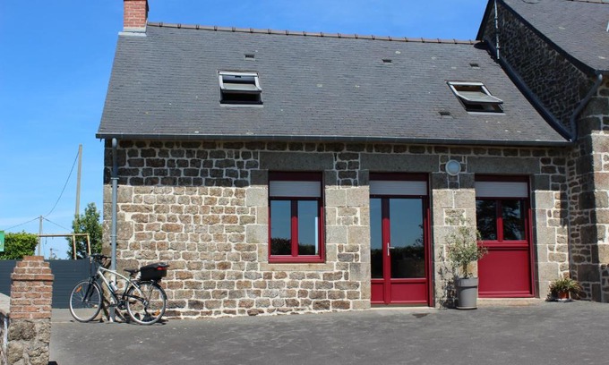 Pontmain House | Discover Gîte La Loussaudrie: Family-Friendly Retreat