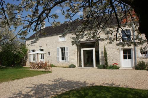Tailly House | Gîte La Maison De Lucien: Family-Friendly 4-Star Retreat