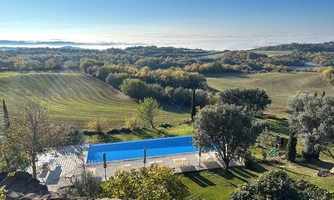 Madrona Villa | Gîte La Portella: Perfect for 26 with Spa and Hot Tub