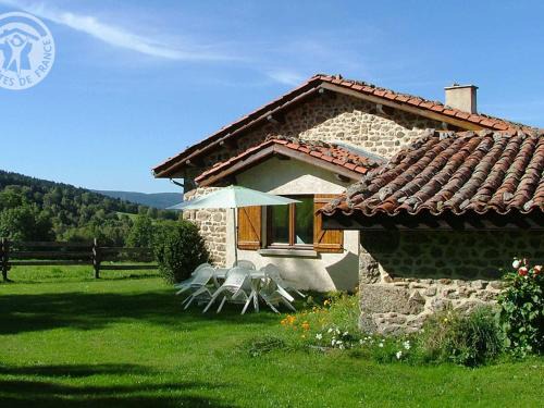 Sauvain House | Cozy 19th Century Retreat Near Chalmazel - Pet Friendly