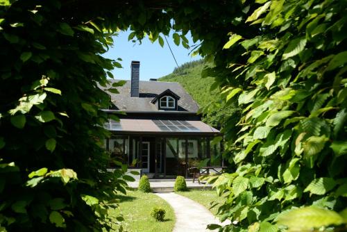 Vresse-sur-Semois House | Pet-Friendly Retreat at Gîte la Semois in Vresse sur Semois