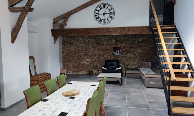 Saint-Georges House | Ultimate Retreat at Gîte "La Tourterelle" - 10/10 Rated!