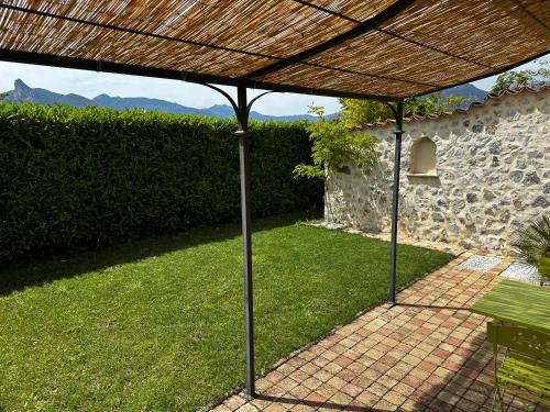 Curbans Apartment | Gîte La vue étoilée: Pet-Friendly Oceanfront Retreat