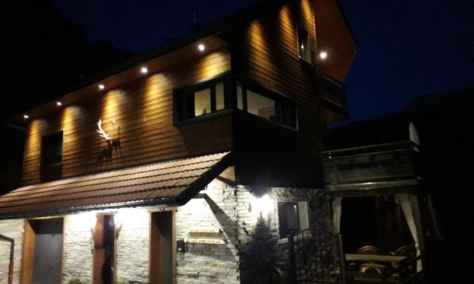 Sainte-Agnes House | Oceanfront Retreat at Gîte Le Cerf de Belledonne, Rated 9/10