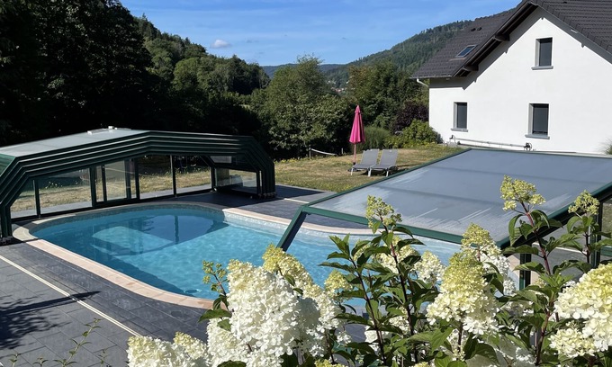 Le Menil House | Relaxing Gîte "Le Clos du Mapré" with Pool & Ocean Views
