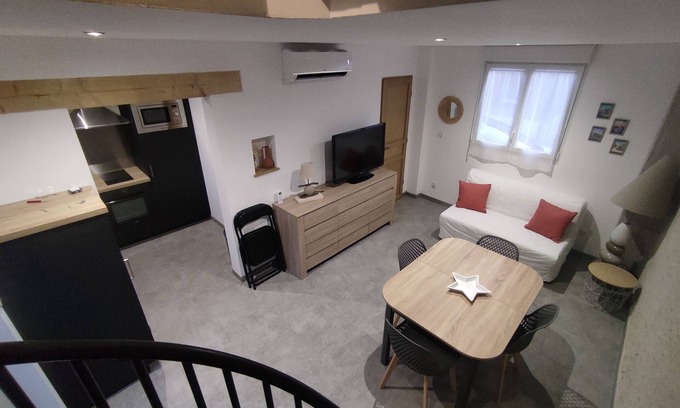 Contres House | Highly Rated Gîte Le Clos Controis: Pet & Child Friendly