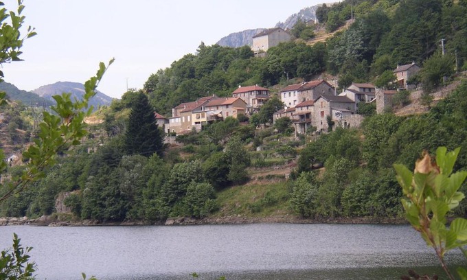 Sainte-Marguerite-Lafigere Apartment | Pet-Friendly Retreat at Gîte le Petit Riou - Guest Rated 7.7