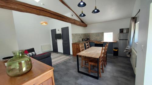 Brullioles House | Family-Friendly Getaway at Gîte Le Grenier de l'Oasis