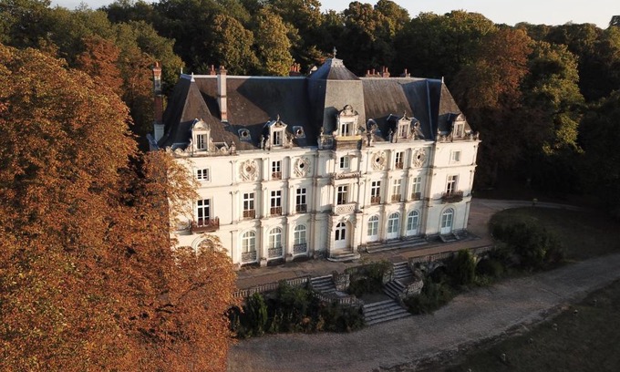 Saint-Gervais-la-Foret House | Inviting Gîte Le Haut Perché for Family Getaways