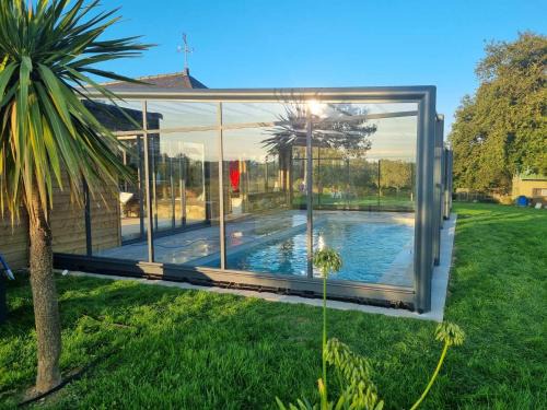 Bovel House | Relax at Gîte Le Jardin d'Eden with Pool & Hot Tub