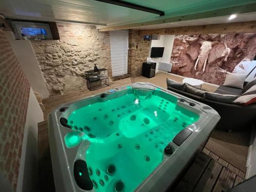 Montpezat House | Gîte le jardin secret et Gîte au temps suspendu