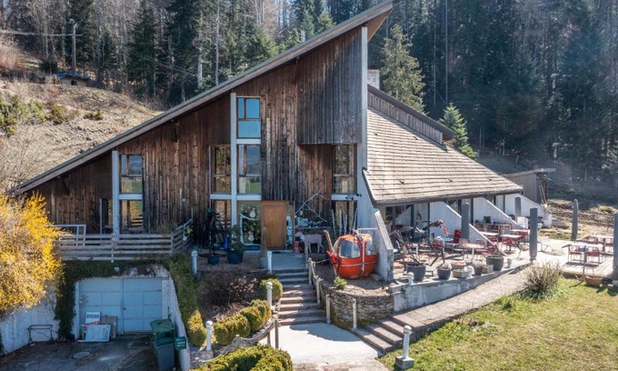 Bogeve Apartment | Discover Pet-Friendly Comfort at Gîte Le Jorat Appartement A