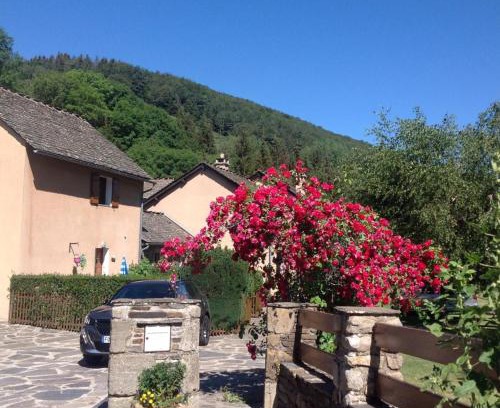 Le Bleymard House | Family-Friendly Getaway at Le Mas d'Hillaire, Saint Jean