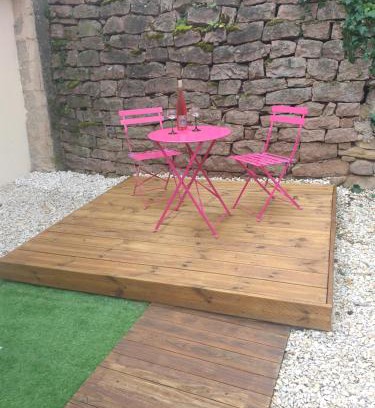 Eguisheim House | Discover Gîte le Petit Muscat: Pet-Friendly with Ocean Views